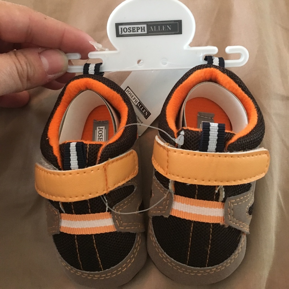 Joseph Allen size 2 Infant Shoes